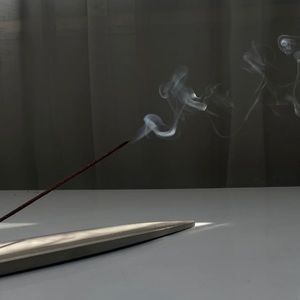 minimalist incense holder